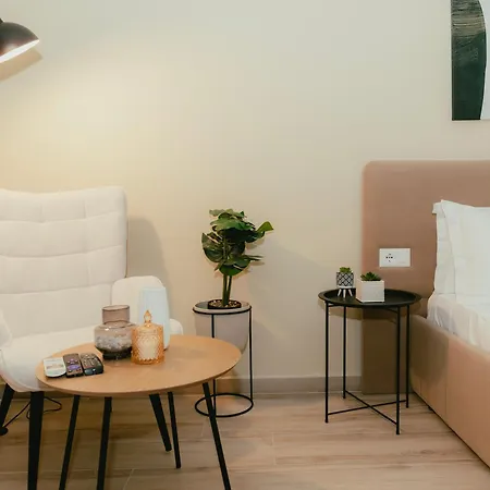 Luxury With Bath - The Nest Daire *