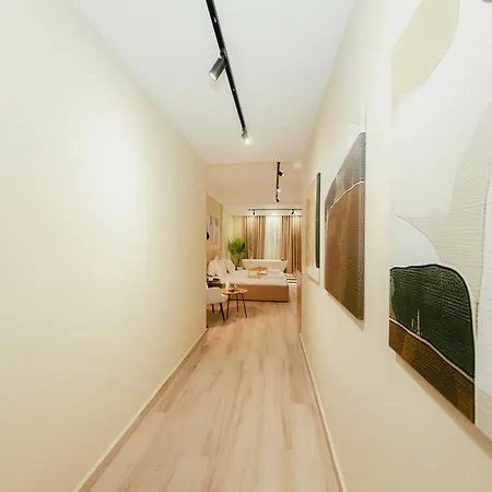 Luxury With Bath - The Nest تيرانا