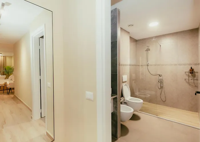 Luxury With Bath - The Nest